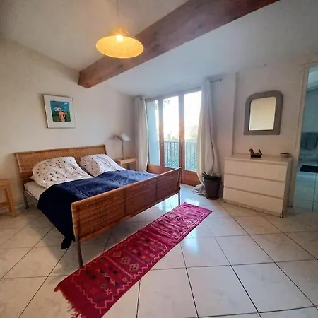 Holiday home Un Petit Oasis En Plein Centre De Ceret.